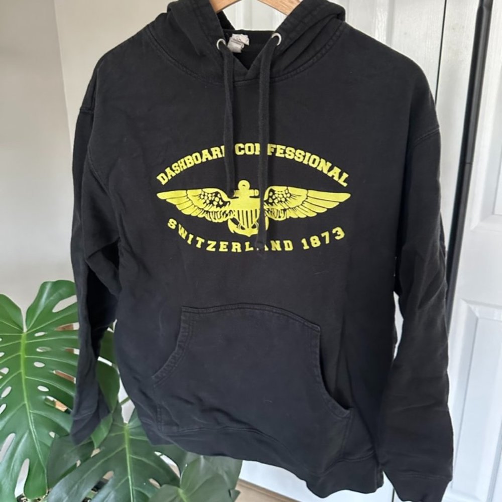 Dashboard Confessional Graphic Band Pullover Hoodie, Medium